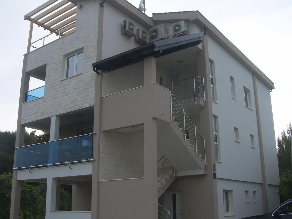 Apartments Villa Erik Rogoznica  Exterior photo